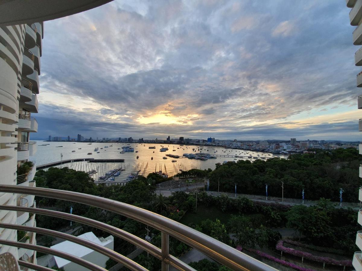 Spacious Room With Ocean & City View Pattaya Buitenkant foto